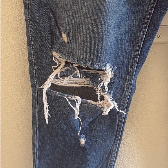 Abercrombie & Fitch The Mom High Rise - Picture 4 of 5